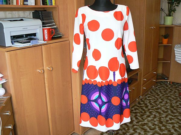 sukienka w grochy