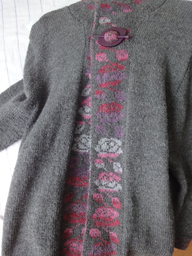 Ciepły sweter z dwustronnym wzorem Ciepły sweter z dwustronnym wzorem