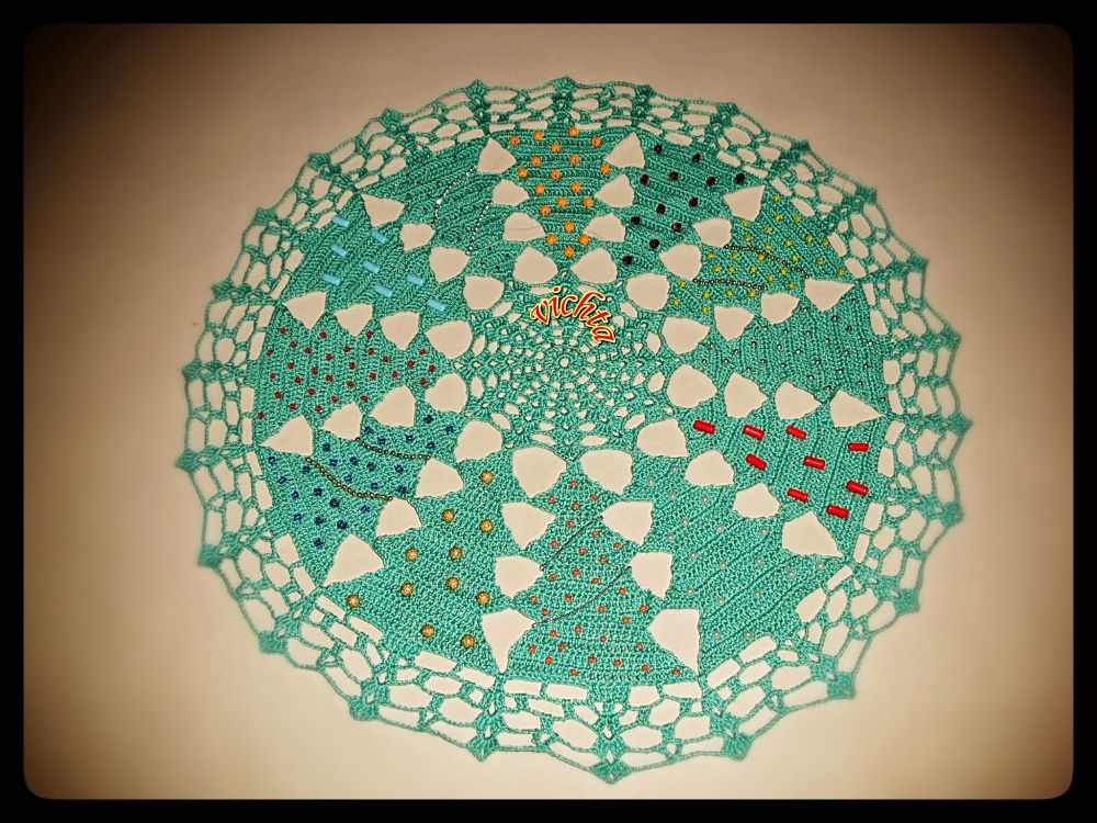 choinki z koralikami